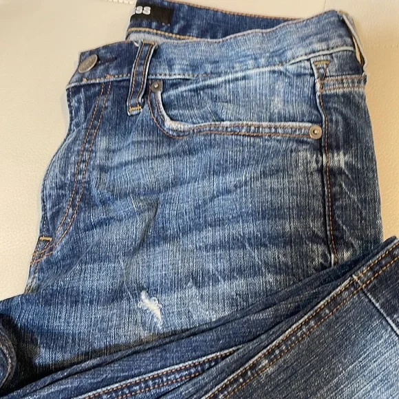 NEW MENS EXPRESS BLUE JEANS WITH STRETCH SLIM SIZE 31”X34” DISTRESSED PATCHES - Picture 9 of 9